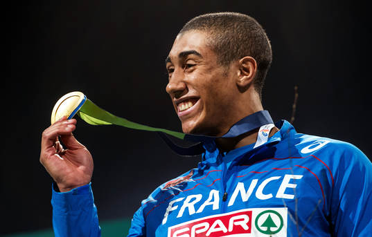 Jimmy VICAUT, Frankrike, visar stolt upp sin guldmedalj han