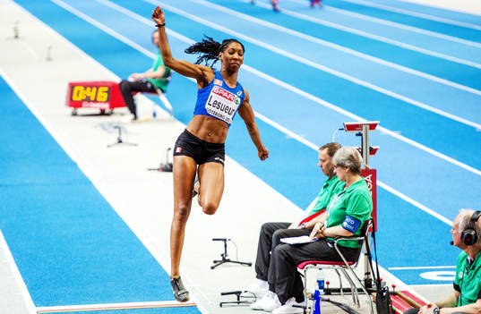 Éloyse LESUEUR, Frankrike, hoppar i längdhoppsfinalen