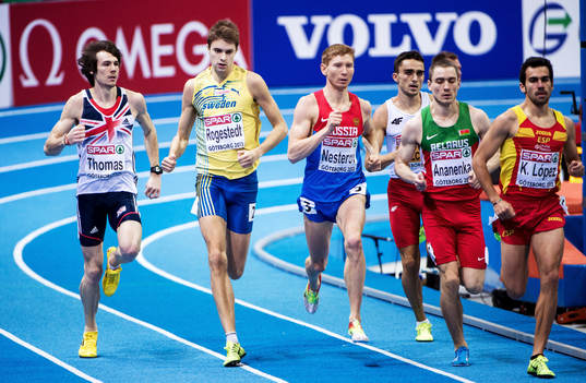 Johan ROGESTEDT, Sverige, springer semifinal på 800m