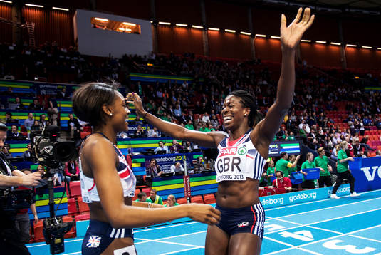 Perri Shakes Drayton, kramas om av Christine Ohuruogum