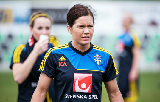 Hanna Folkesson, Sverige