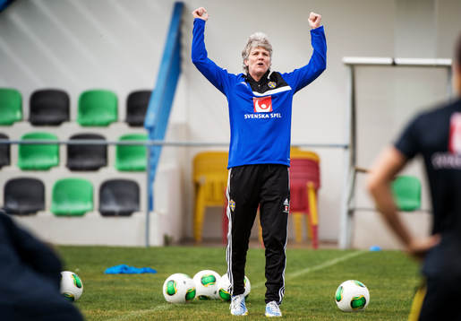 Pia Sundhage, förbundskapten, Sverige