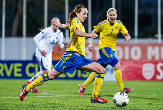 Kosovare Asllani, Sverige