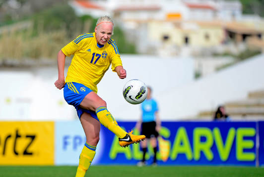Caroline Seger, Sverige