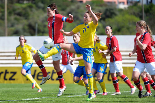 Ingvild Stensland, Norge. Antonia Göransson, Sverige