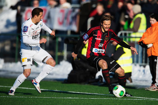 Kenny Pavey, Öster, jagar Fredric Jonson, Brommapojkarna