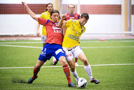 Närkamp mellan Jonathan Azulay, Örgryte, och David
