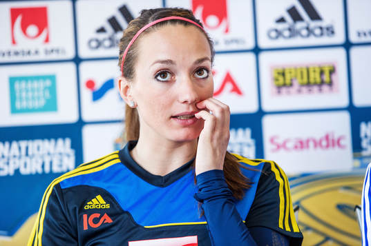 Kosovare Asllani, Sverige
