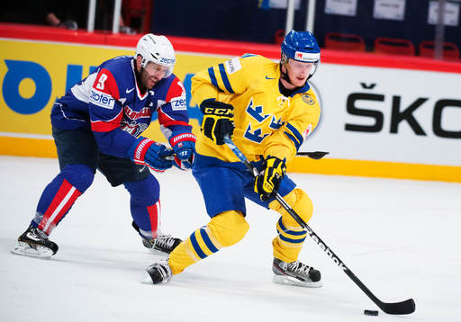 Sloveniens Tomaz Razingar och Sveriges Simon Hjalmarsson i