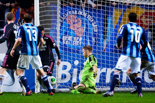 Djurgårdens Daniel Amartey (ej i bild) gör 1-1 bakom IFK