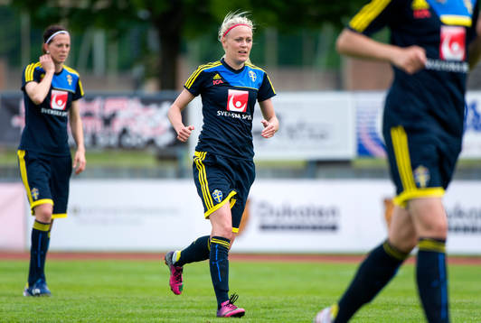 Josefine Öqvist, Sverige