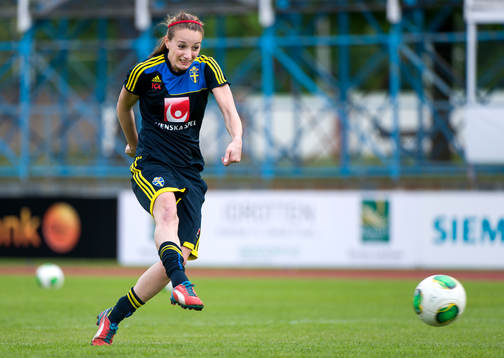 Kosovare Asllani, Sverige