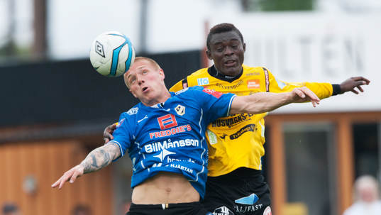 Gbenga Arokoyo, Mjällby och Gudjon Baldvinsson, Halmstad