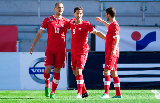 Nassin Ben Khalifa, Schweiz, firar med sina lagkamrater