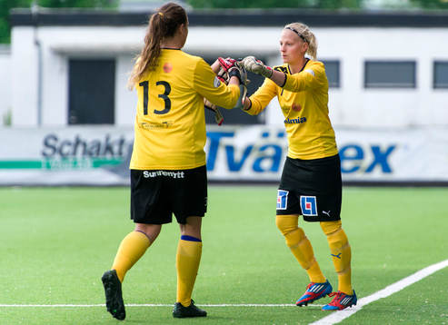 Katlynn Fraine, målvakt, byts ut mot Nathalie Sandelin,