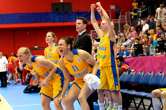 Sveriges Danielle Hamilton-Carter, Malin Aasa, Stefanie
