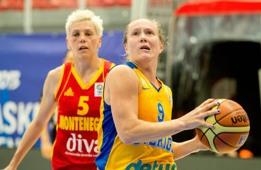 Elin Eldebrink, Sverige och Jelena Skerovic, Montenegro