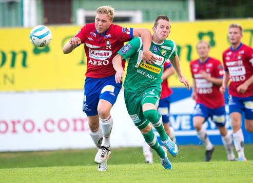 Örgrytes Oskar Wallén och Ljungskiles Robert Bagger i