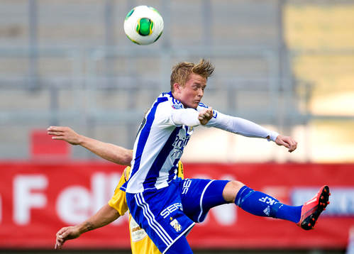 IFK Göteborgs Sam Larsson i nickduell