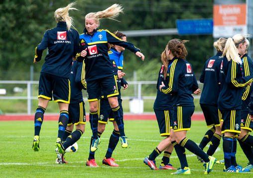 Sveriges Jenny Hjohlman värmer upp