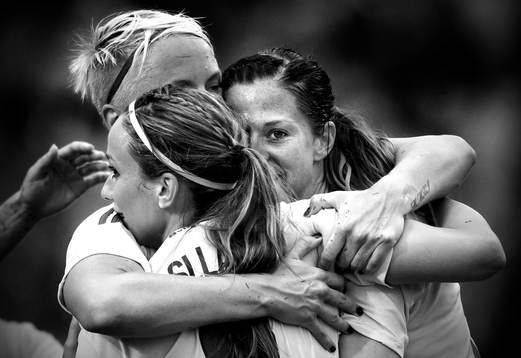 Sveriges Nilla Fischer, Kosovare Asllani och Lotta Schelin