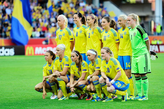 Sveriges startelva i matchen mellan Sverige och Danmark