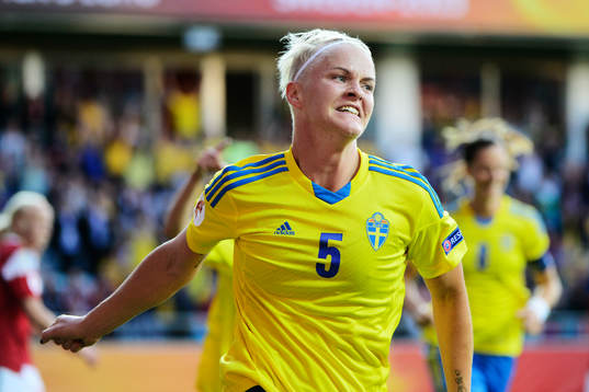 Sveriges Nilla Fischer jublar