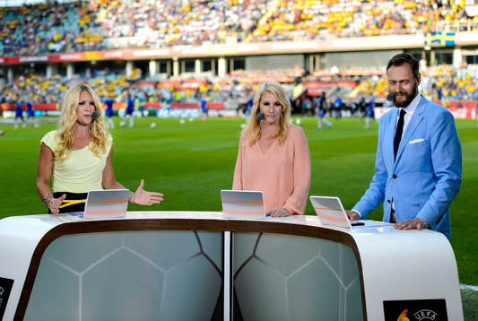 Anna Brolin, Hanna Marklund och Olof Lundh i TV4-studion