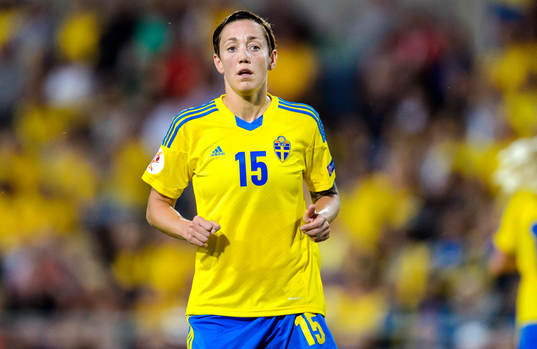 Sveriges Therese Sjögran i matchen mellan Sverige och