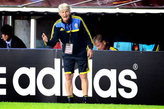 Sveriges förbundskapten Pia Sundhage i semifinalen mellan