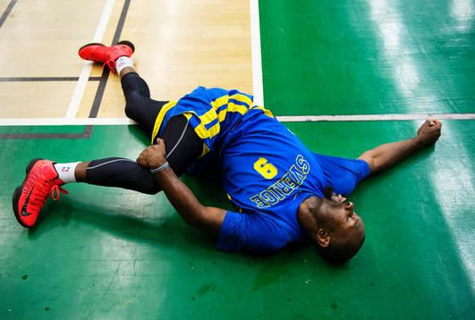Thomas Massamba stretchar