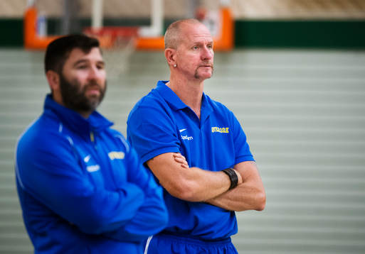 Assisterande tränarna Stefan Timbus och Torbjörn Gehrke