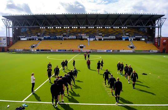 Elfsborgs lag värmer upp på Borås Arena