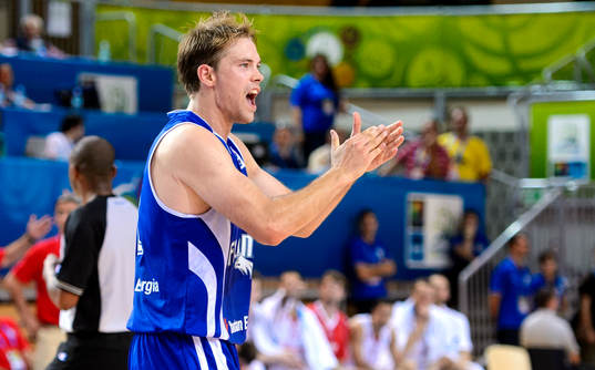 Finlands Petteri Koponen jublar