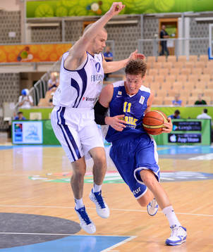 Jonas Jerebko i matchen mellan Finland och Sverige