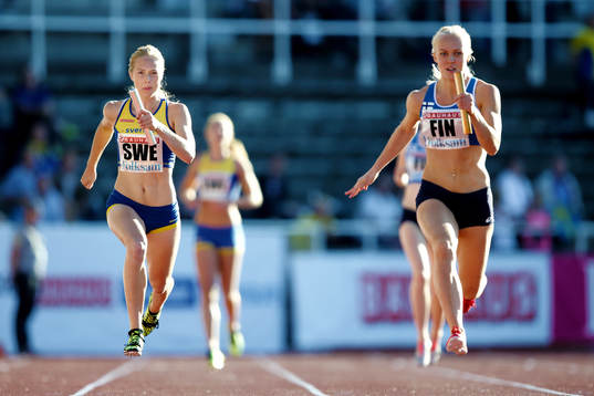 Sveriges Målgång 4 gånger 100 m med Hanna Adriansson