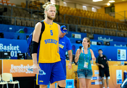 Sveriges Jonathan Skjöldebrand på en träning