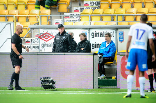 Norrköpings tränare Jan Andersson döms upp på läktaren