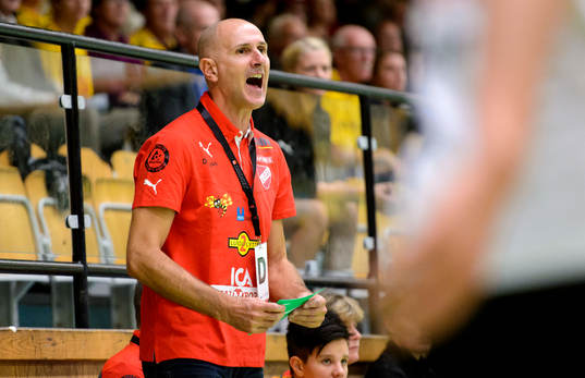 Lugis tränare Dragan Brljevic ropar
