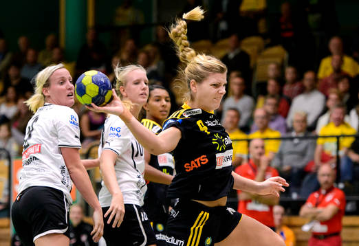 Sävehofs Frida Tegstedt laddar för skott