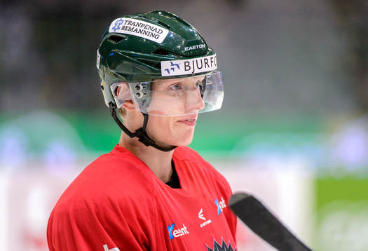 Frölundas John Klingberg innan ishockeymatchen i SHL