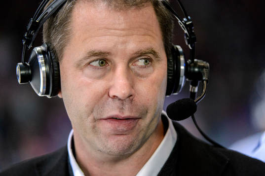 s tränare Ulf Dahlen Dahlénintervjuas av TV