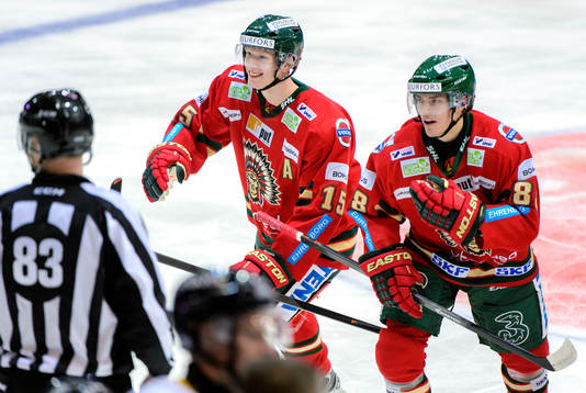 Frölundas John Klingberg och Andreas Johnson jublar