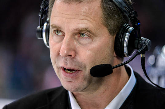 s tränare Ulf Dahlen Dahlénintervjuas av TV