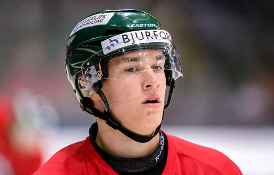 Frölundas Tom Nilsson innan ishockeymatchen i SHL mellan