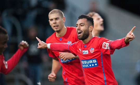 Helsingborgs Imad Khalili har gjort 3-0 och jublar i