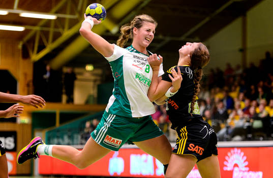 Skurus Carin Strömberg laddar för skott