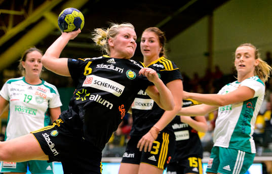 Sävehofs Ida Odén laddar för skott