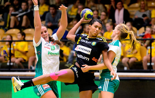 Sävehofs Jamina Roberts laddar för skott