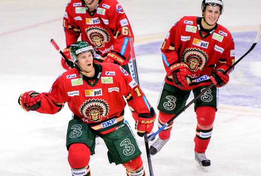 Frölundas Anton Axelsson jublar
